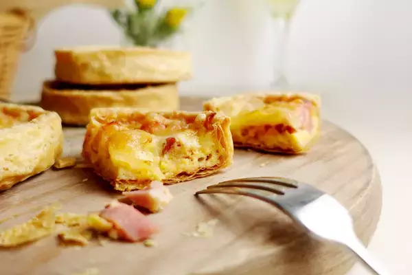 フランスの伝統料理をルノートルならではの洗練された味わいで　「キッシュ・ロレーヌ」を6月1日(月)より全店舗で発売