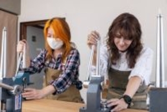 株式会社ねんりんが世界に一つの指輪を自作する体験型コインリング専門店「Little Wing」をオープン