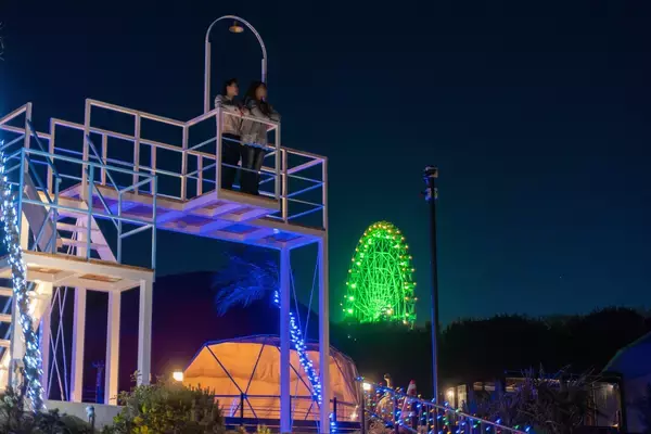 「【淡路島】夏のロスタイム、プールは9月30日まで学生は平日25％OFF、素泊まりお一人様9,240円〜「グランピングリゾート Awaji」」の画像
