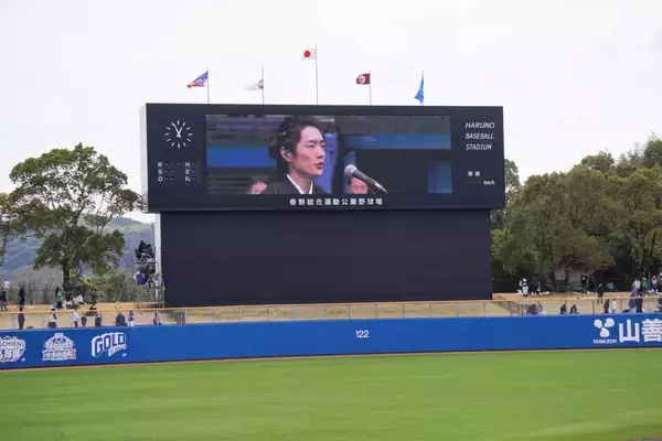 「真田ナオキ、土佐のマウンドで国歌独唱！“令和の龍馬”姿で西武ーヤクルト戦の観衆を魅了、新曲ジャケ写も解禁！」の画像