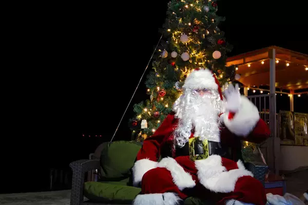 「沖縄の “恋の聖地” 瀬長島でクリスマスイベント 「ウミカジクリスマス2025」開催」の画像