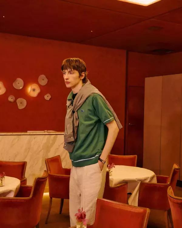 「【LACOSTE × SHIPS】2026年春夏シーズンの別注ポロシャツを発売」の画像