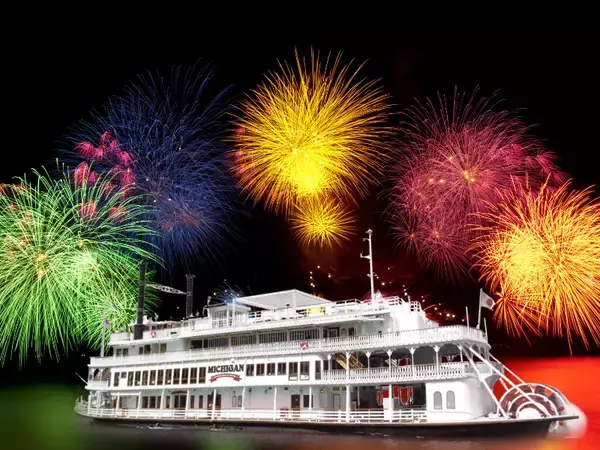 8月6日（木）湖面を染める約1万発の大花火を船上の特等席で鑑賞！『ミシガン花火鑑賞船』の抽選受付を開始します