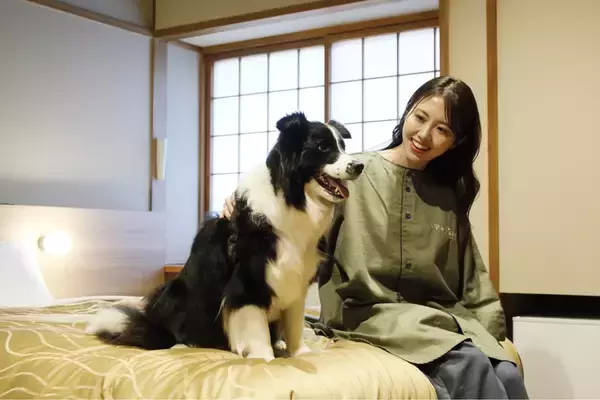 「【開業1周年】愛犬お祝いガチャが登場！奥日光・愛犬と泊まれる温泉旅館が4大特典付プラン販売開始｜2026年5月より」の画像