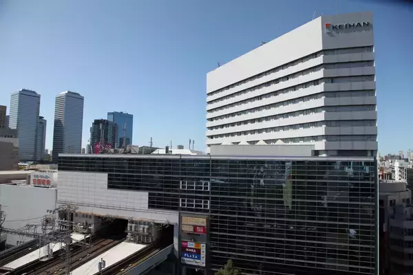 「ホテル京阪 京橋 グランデ「Violet Flower Afternoon Tea」－心ときめく紫色のスイーツを優雅に楽しむティータイム－」の画像