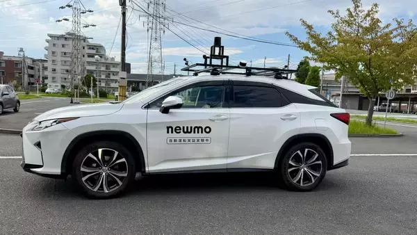 newmoとマクニカ、自動運転実験車両の開発で協業開始