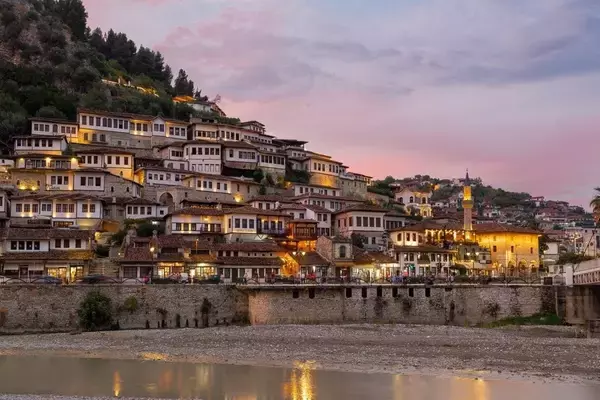 「なぜ今、アルバニア？？現地旅行会社厳選！“ヨーロッパ最後の秘境” アルバニアの観光ランキングを発表。」の画像