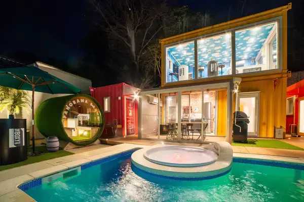 「淡路島で春のプール開き 「THE BOXY AWAJI」ナイトプール×BBQ×5つの特典付き　1日1組限定の貸切ヴィラが早期予約で30%OFF」の画像