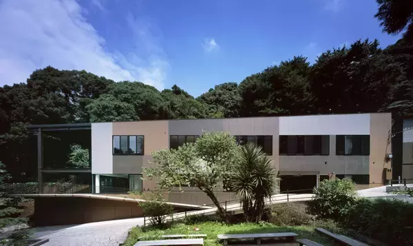 「世界的漫画家 大友克洋氏が原画・監修の大型陶板レリーフ完成「Procession(プロセッション) Spin(スピン)」東京メトロ日比谷線銀座駅で2025年12月15日から公開」の画像