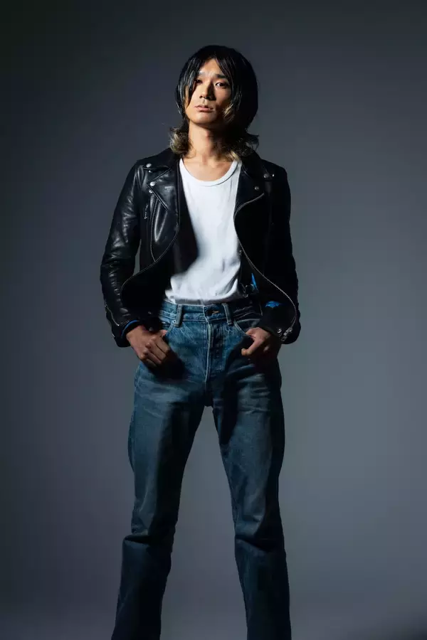 「ニッポン放送特別番組 『a flood of circle・佐々木亮介の5月6日 日本武道館』 1月4日（日）25:40〜26:40に放送決定！」の画像