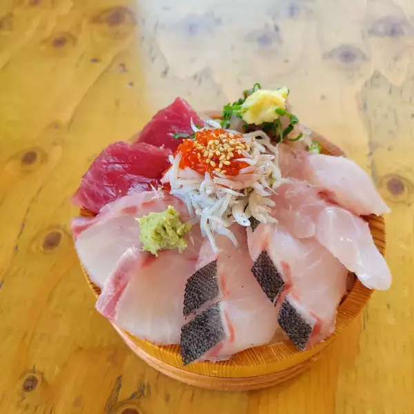 「【漁港の駅TOTOCO小田原・とと丸食堂にて】磯の王者、旬の石鯛を味わい尽くす期間限定フェア「石鯛の戴冠式(たいかんしき)」を2/4より開催」の画像