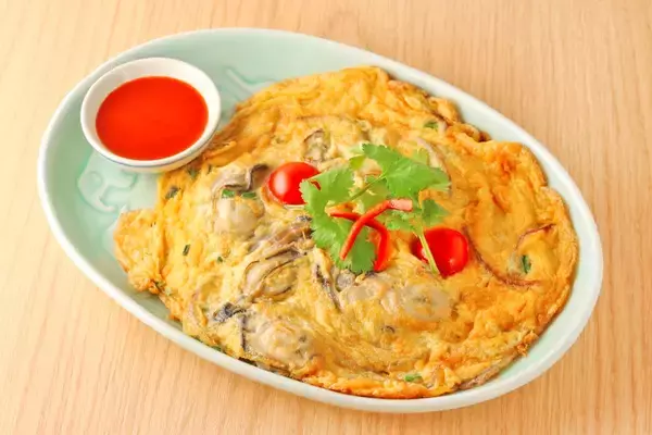 「本格タイ料理で味わう、旬の海鮮！SUU・SUU・CHAIYOOにて新登場カニの新作チャーハンと牡蠣の季節限定3種の販売を開始」の画像