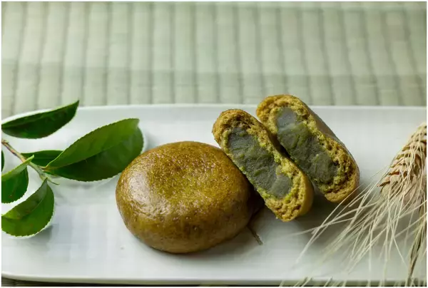 シリーズ初のフレーバーが登場！黒麦まんじゅう本舗より静岡県産お茶を使用した「静岡お茶まんじゅう」が季節限定で4/23より発売
