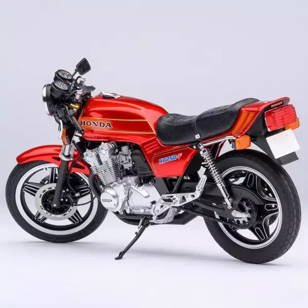 「『バリバリ伝説』の名マシンが立体化！オートアート「Honda CB750F 巨摩 郡」大阪モーターサイクルショー2026で展示・販売！」の画像