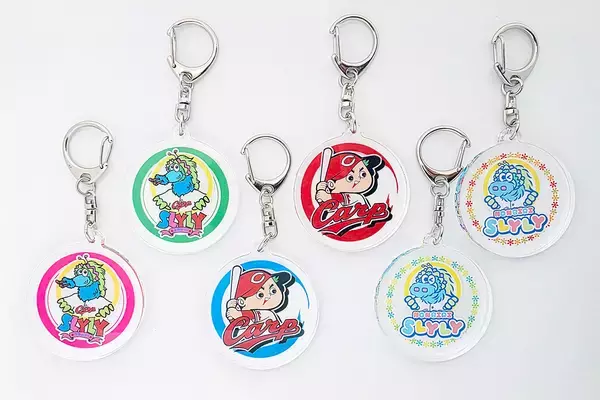 ガチャCAN自販機限定「カープ コラボアクリルキーホルダー」を3月18日より販売開始