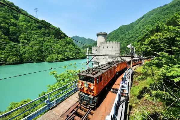 「黒部峡谷トロッコ電車　「黒部市内園児によるトロッコ電車ぬりえ展」を開催」の画像