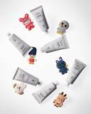 「韓国マイクロバイオームスキンケア「UIQ」×「RIIZE」コラボ！新商品 タグミーバイオーム ハンドクリーム、代官山 蔦屋書店 ミニポップアップに登場！」の画像1