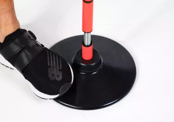 「反射的な動きで、実践で生きる判断力を鍛える！新しい自主練の提案「スイングトレーニングポール」新発売」の画像