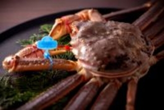 京都・夕日ヶ浦温泉　 禁漁迫る松葉蟹と但馬牛の期間限定会席で、今冬を結ぶ一席 【もう一つの京都　雨情草庵】