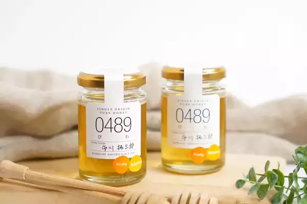 「冬に咲く花から生まれた、希少な蜂蜜　京都の蜂蜜専門店にて長崎県産「びわ蜂蜜」新発売」の画像