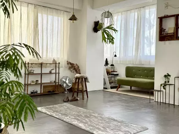 ウェルネスは、体験からインフラへ　ヨガワークスが新たに提案する「サダナ・ウェルネス」リニューアル発売