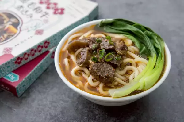 「台湾国宴料理長監修「台湾紅焼き黒毛和牛煮込み」が、ジャパン・フード・セレクションにて最高金賞を受賞！3/10(火)～開催の「FOODEX JAPAN 2026」にて初披露」の画像