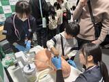 「13,000人以上が来場した「こどものおしごと体験イベント」に森ノ宮医療大学が出展！親子で学ぶ医療職体験×防災教育を実施」の画像2