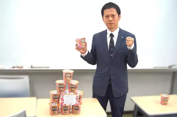 「（株）臨海　ハナマルキの期間限定デザイン「合格祈願みそ汁」を高3生に向け配布！」の画像