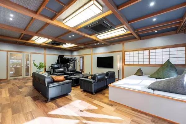 【大阪 伏尾温泉 不死王閣】最大15名で400平米を独占　バレルサウナとBBQテラスを備えた「一棟貸切別邸」が誕生