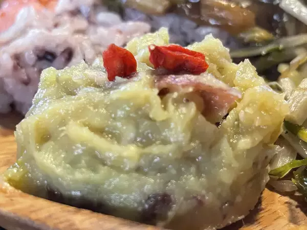 「高田馬場【本日オープン】老舗喫茶店で働く女性が、昼だけ開く薬膳専門店「哺乳類の化石」」の画像