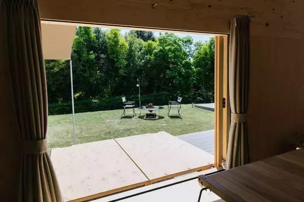 「世界的アウトドアブランド スノーピークの「住箱」を導入Premium 青雲閣のグランピングエリアに4月4日(土)オープン」の画像