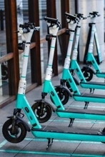 自転車・特定小型原動機付自転車（電動キックボード）事故の急増