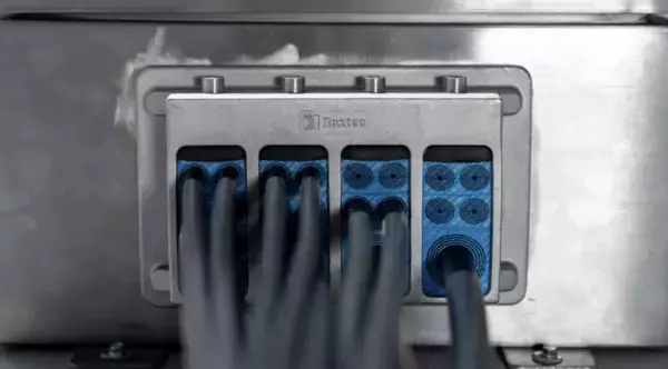 「Roxtecが 新製品となる「CSP ケーブル貫通部シール」を展開」の画像