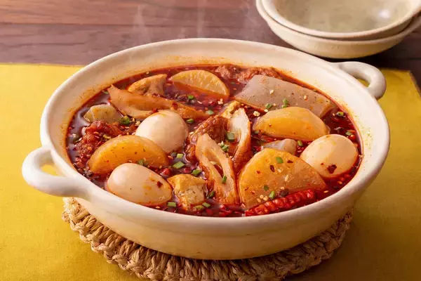 「関東4都市を巡る『こたつ屋台フェス 2026』出店グルメとパフォーマーをご紹介！」の画像