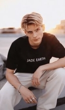 「JADE EARTH（ジェイドアース）」代表の江澤氏へインタビュー「ファッションで世界平和を本気で。」実現する方法とは？