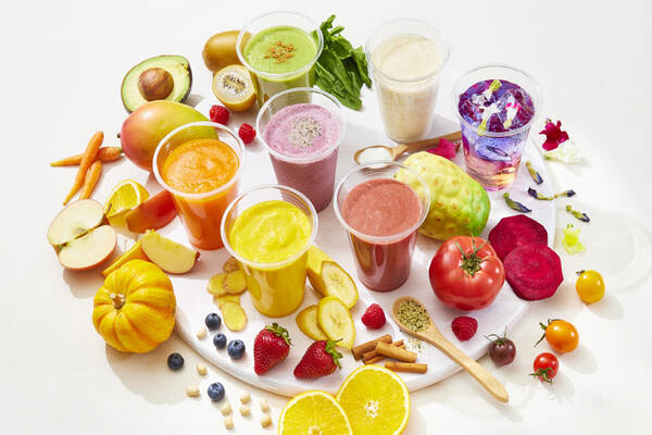 タヒチアンノニ カフェ 春を感じる和風ドリンクが登場 抹茶 黒ゴマ Mctオイルの組み合わせで 心にもカラダにも優しい1杯 Mctオイル入り くろごまっちゃ が春の限定メニューとして登場 4月1日 木 から4月30日 金 まで期間限定発売 21年3月29日 エキサイトニュース