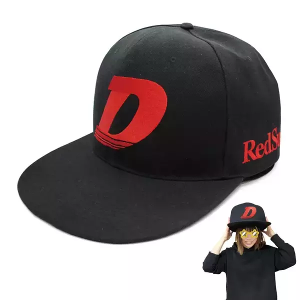 「大きすぎる新商品・・・！『頭文字D』BIG CAP が「大阪オートメッセ2026」で販売決定！」の画像