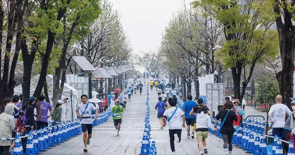 【HEALTHIER MAGAZINE（ヘルシアマガジン）】24時間年中無休フィットネスジム「エニタイムフィットネス」のウェブマガジン更新中！＜ユニファイド・エールラン 雨の日に1000人が走った理由。＞