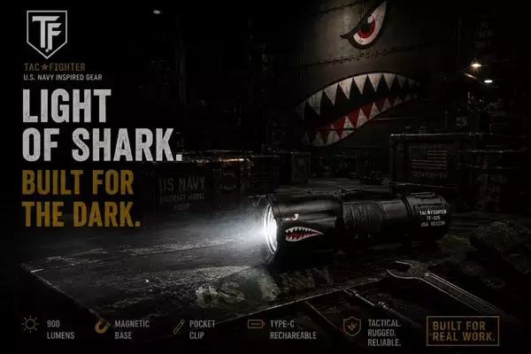 「「発売4ヵ月弱で950本突破。TAC☆FIGHTERの人気LEDライト『Light of Shark』再販決定」」の画像