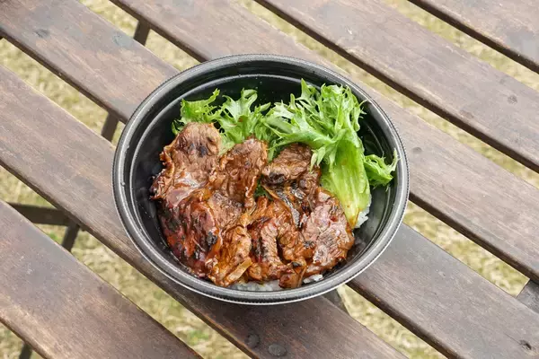 「ネモフィラと楽しむ「TheDayスプリングフェア」　大阪・舞洲のネモフィラ祭り会場近くのホテルで4月11日から開催」の画像