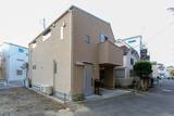 「断熱性に優れた14坪の家。実家を建て替え、限られた敷地を最大限に活かす可変型の間取り」の画像1
