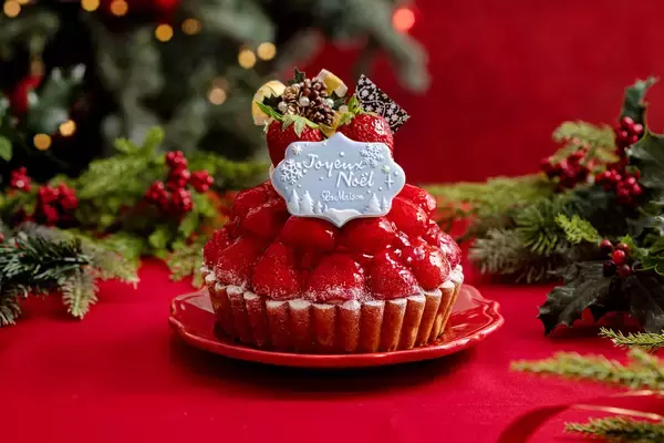 「【ラ・メゾン】 クリスマスケーキ好評ご予約受付中！当日買えるピースケーキに、オンラインショップ限定タルトも。」の画像