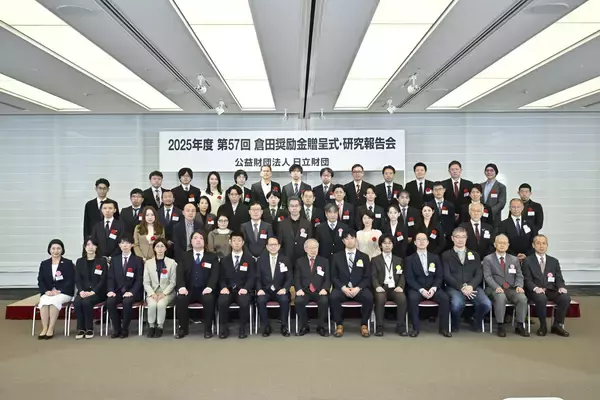 『半導体競争は「マテリアル時代」へ　世界が注目する華人科学者の成果』を『日中経営者』にて公開