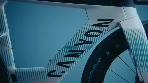 「キャニオン、特別仕様「スピードマックス Road to Roth エディション」を発表」の画像