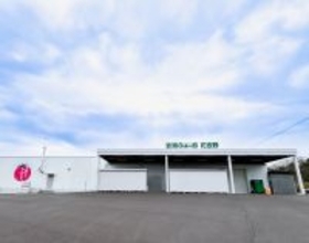 トマトジュース工場が本格稼働