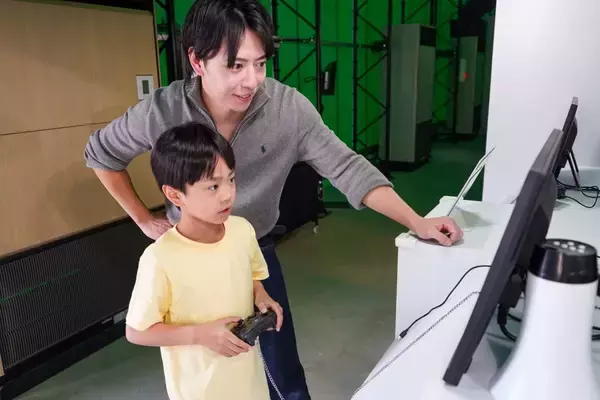 「Nintendo Switch2持参でアトラクション体験が無料に！「TOKYO SCRAMBLE inニジゲンノモリ -Hide and Escape-」『ゲーム保持者限定アトラクション無料体験特典』」の画像