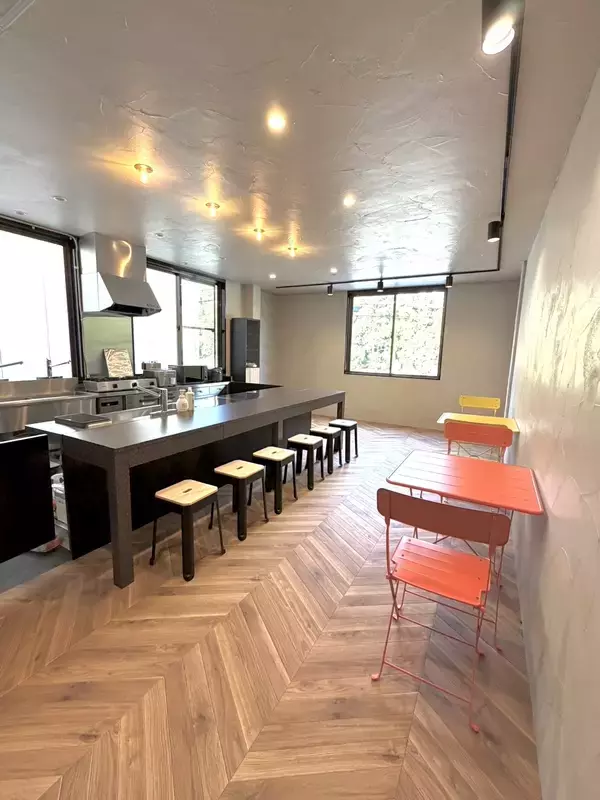 奈良県生駒市・けいはんな学研都市エリアに「多目的レンタルスペース＆キッチン」がオープン　【メディア向け内覧会も開催】
