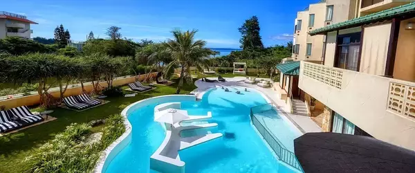 【大阪発】宿泊型結婚式「旅婚リゾートin沖縄」誕生