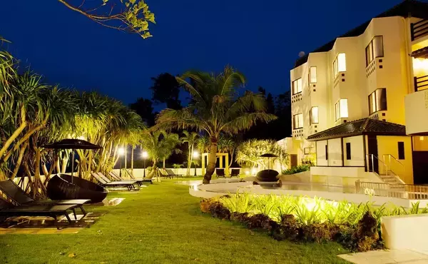 「【大阪発】宿泊型結婚式「旅婚リゾートin沖縄」誕生」の画像