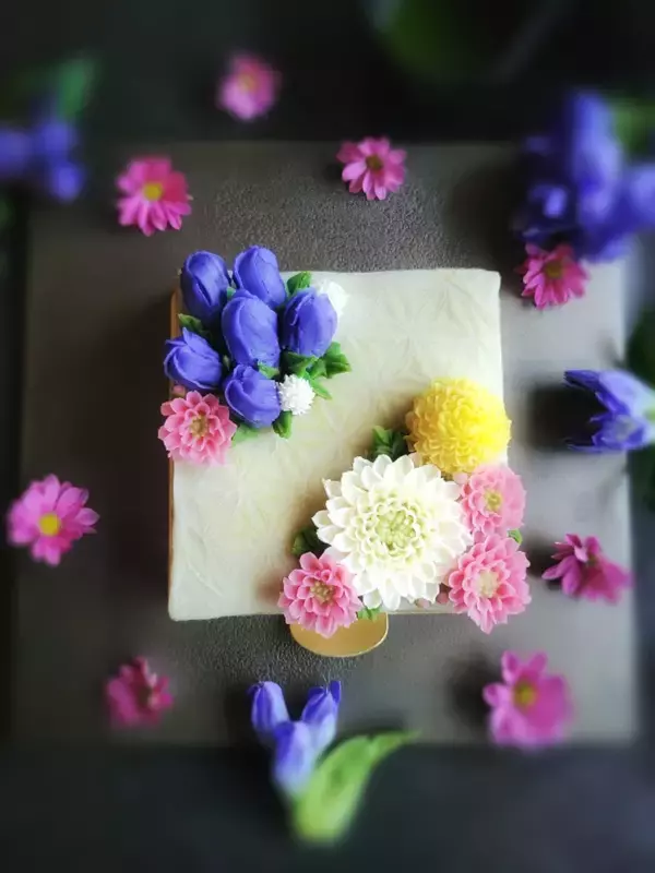 栗と抹茶の浮島に、あんクリームで秋の草花を表現　新ブランド「季花」、ケーキ「花暦〈秋〉」を9月14日発売